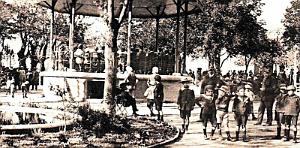 1843- Batna - Place2 de la Republique - Concert - 1928